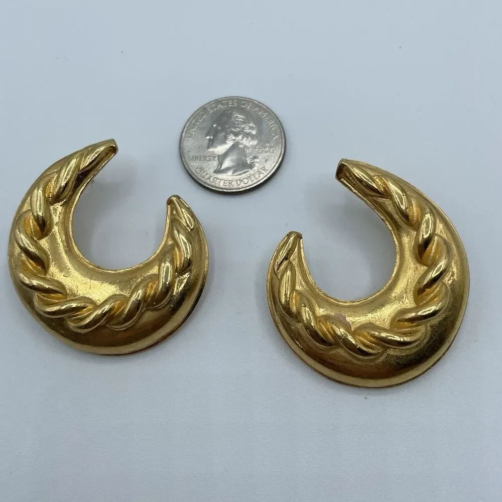 Vintage Cara Mia Gold Tone Croissant Shape Metal Post Back Stud Earring Bold